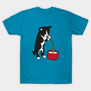 Kitty drinking milk T-Shirt